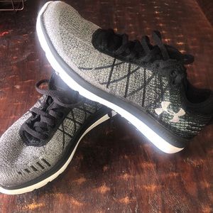 UnderArmour Running Sneakers